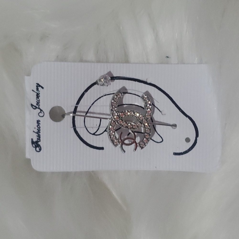 Beautiful 1 ear  2pc earring